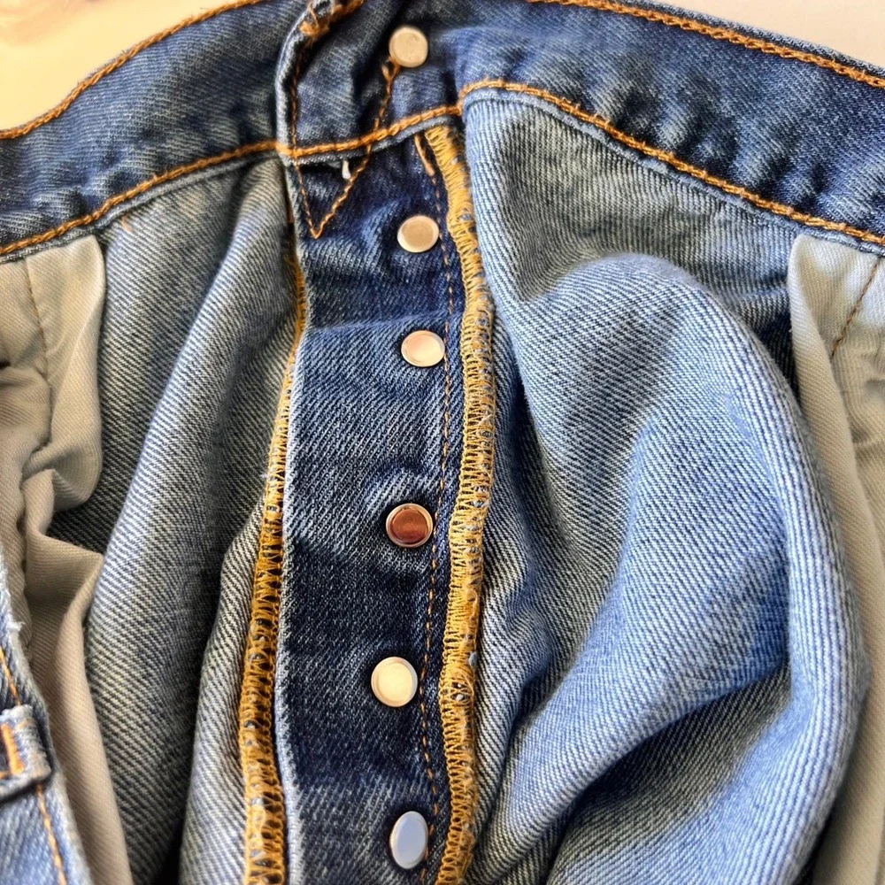 Levis 501 Original Fit Button Fly Blue Denim Jeans‎ Mens 46x30 Medium Wash